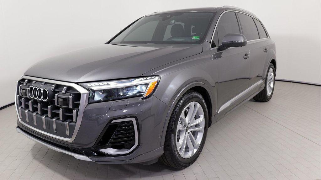used 2025 Audi Q7 car, priced at $63,999