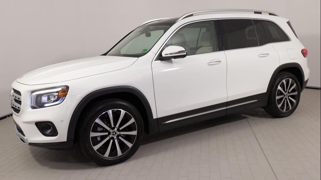 used 2021 Mercedes-Benz GLB 250 car, priced at $30,999