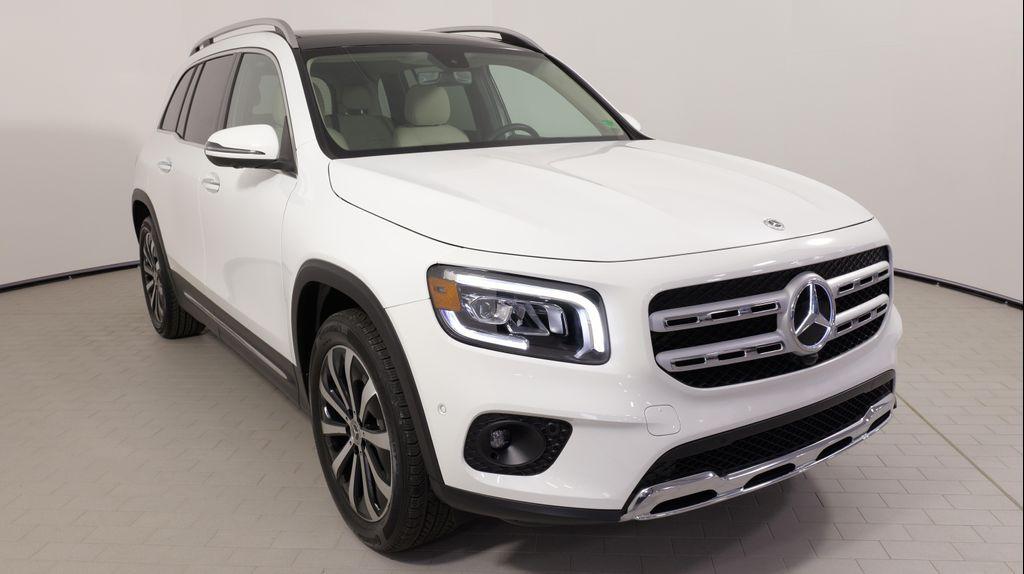 used 2021 Mercedes-Benz GLB 250 car, priced at $30,999
