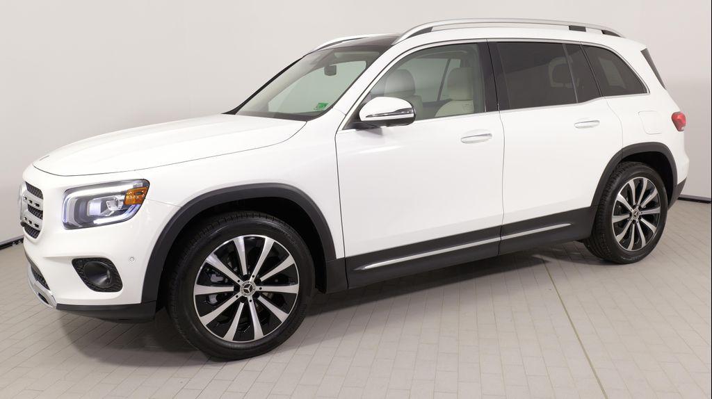 used 2021 Mercedes-Benz GLB 250 car, priced at $30,999