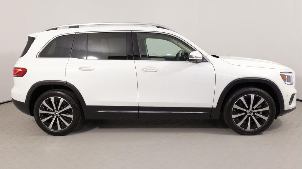used 2021 Mercedes-Benz GLB 250 car, priced at $30,999
