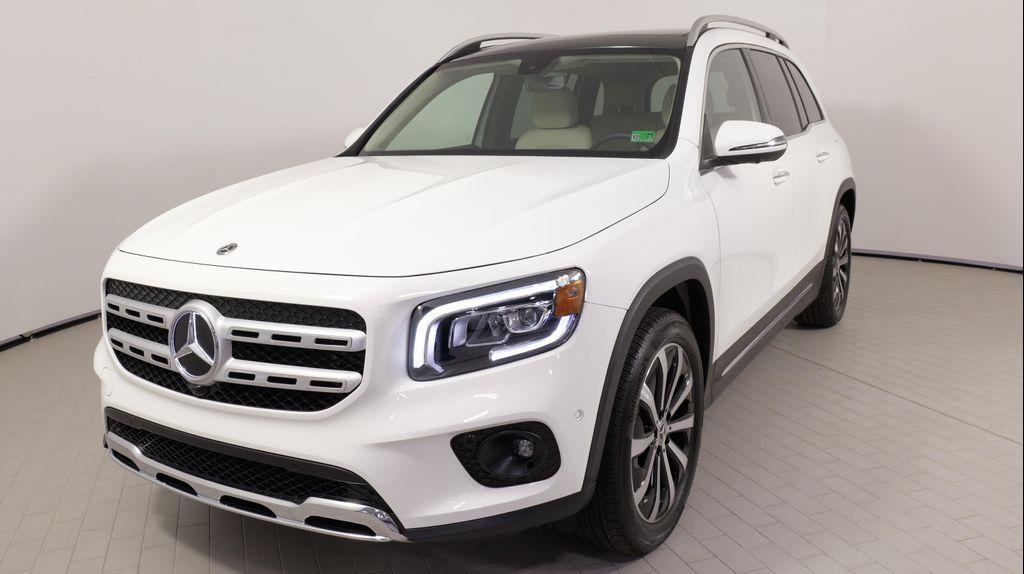 used 2021 Mercedes-Benz GLB 250 car, priced at $30,999