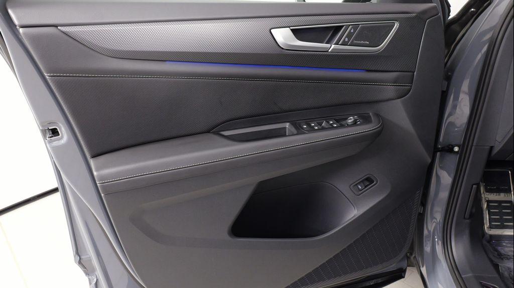 used 2025 Volkswagen Atlas Cross Sport car, priced at $45,999