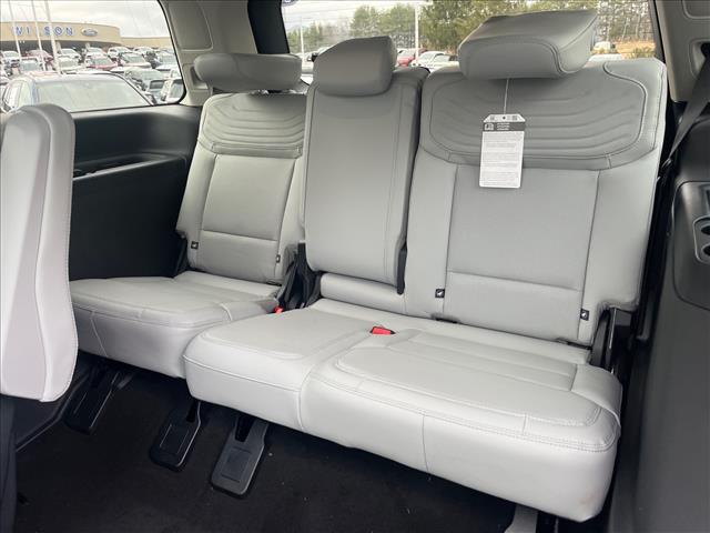 new 2025 Ford Expedition car, priced at $91,485