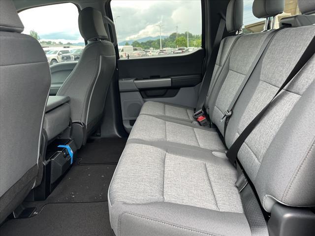 new 2025 Ford F-250 car, priced at $72,915