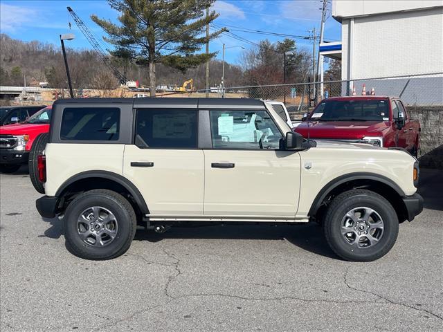 new 2025 Ford Bronco car, priced at $51,065