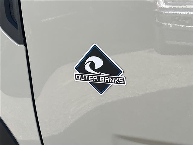 new 2025 Ford Bronco Sport car, priced at $39,370