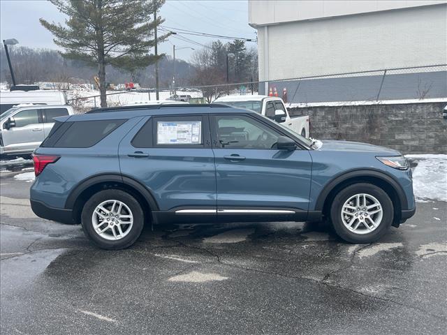 new 2025 Ford Explorer car, priced at $39,256