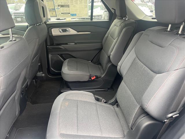new 2025 Ford Explorer car, priced at $39,256