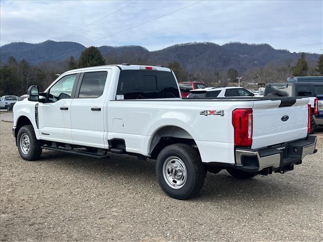new 2025 Ford F-250 car, priced at $67,395