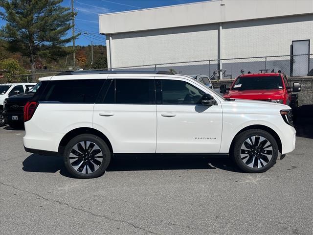 new 2025 Ford Expedition car, priced at $82,505