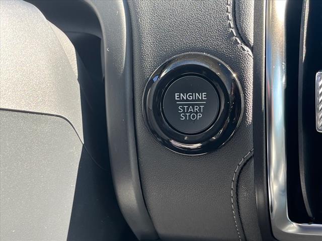 new 2025 Ford Expedition car, priced at $82,505