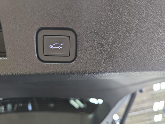 new 2026 Chevrolet Traverse car, priced at $61,509