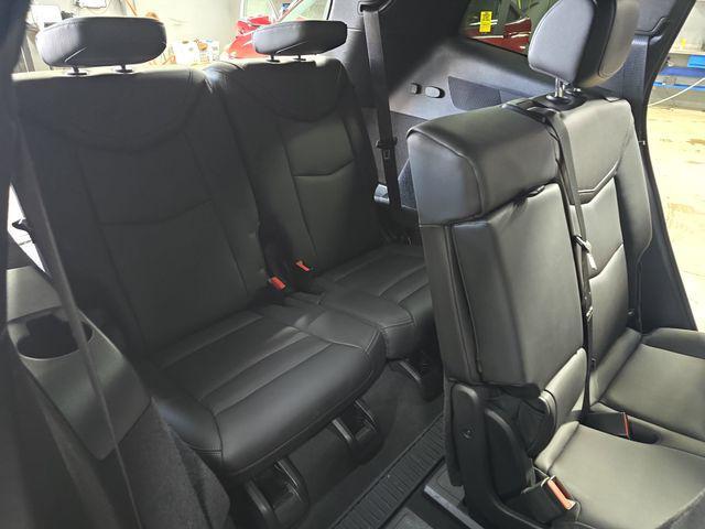 used 2025 Cadillac XT6 car, priced at $38,000