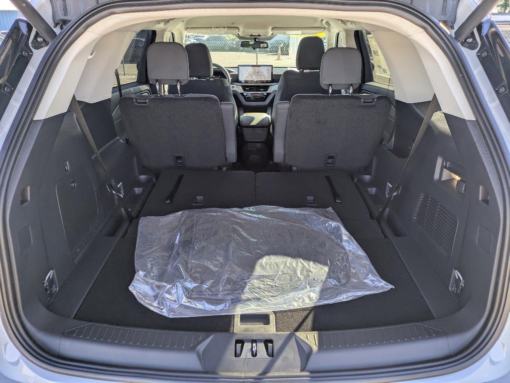 new 2026 Ford Explorer car, priced at $38,984