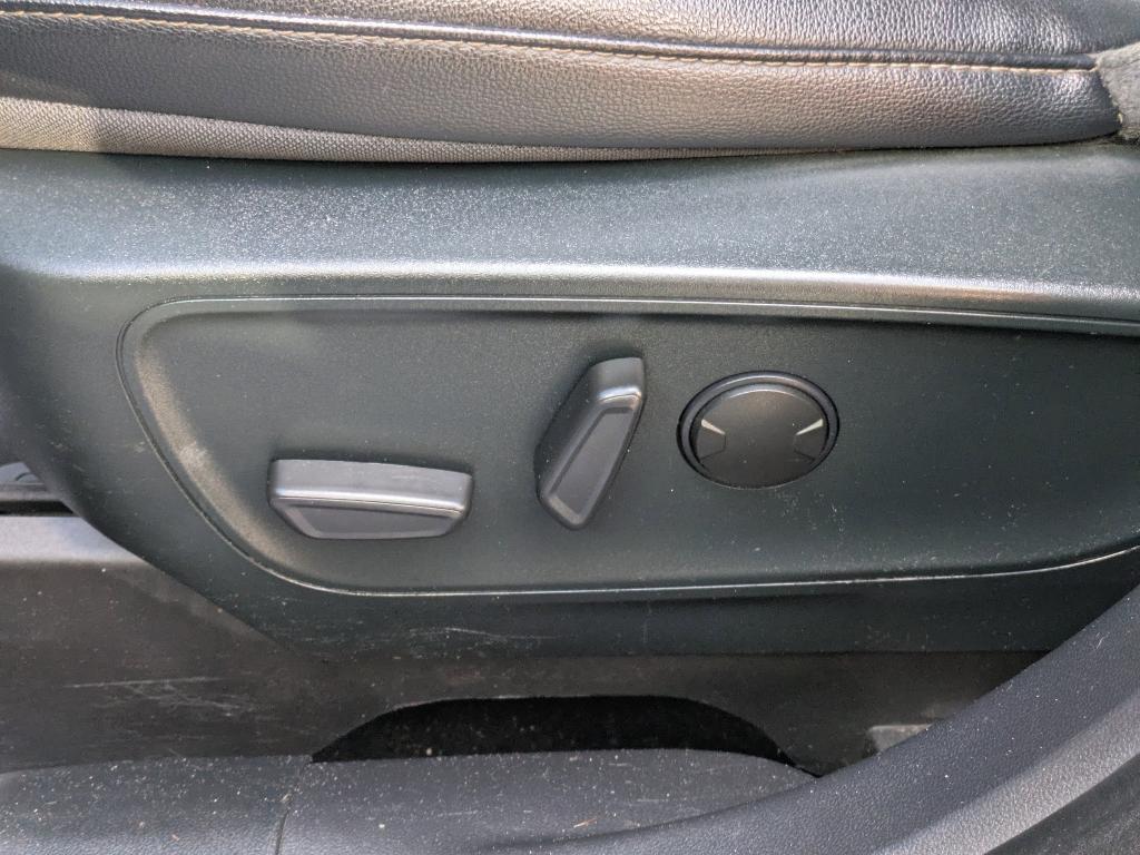 used 2022 Ford Escape car, priced at $8,484