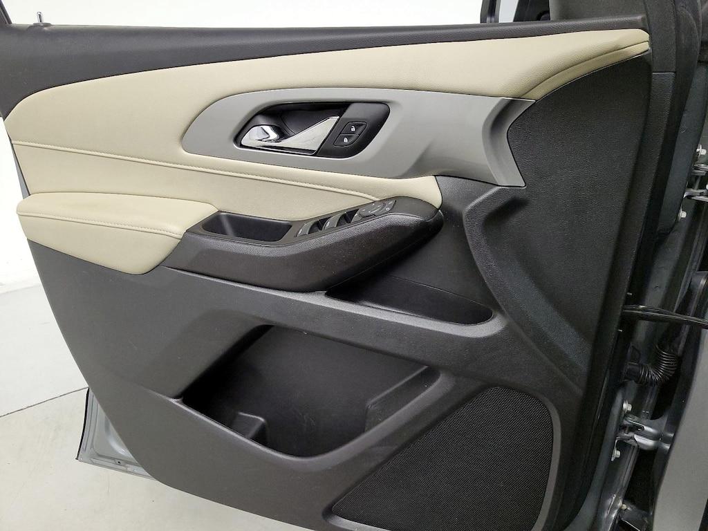 used 2023 Chevrolet Traverse car, priced at $22,998