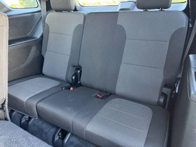 used 2023 Chevrolet Traverse car, priced at $29,777