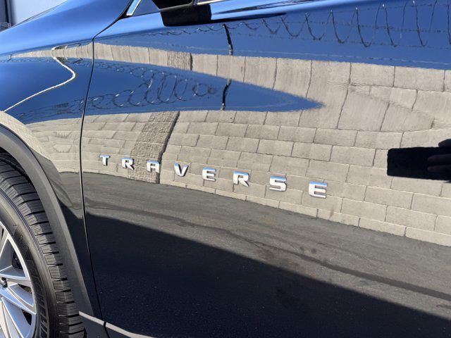 used 2023 Chevrolet Traverse car, priced at $29,777