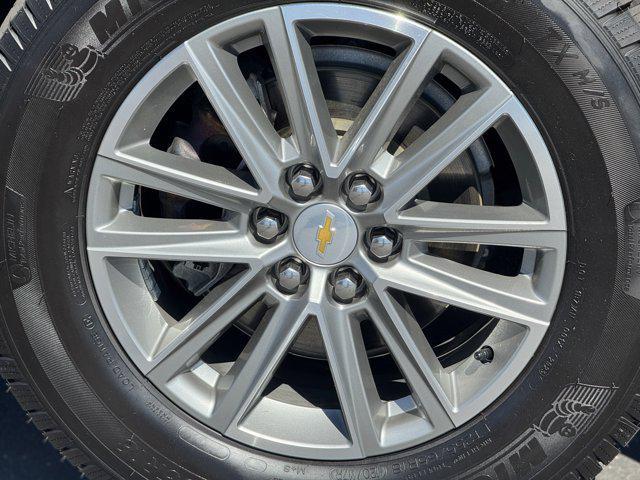 used 2023 Chevrolet Traverse car, priced at $29,777