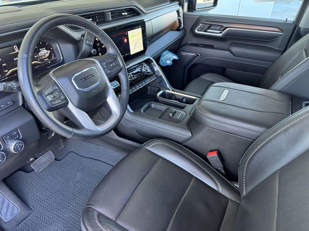 used 2025 GMC Sierra 2500 car, priced at $75,073