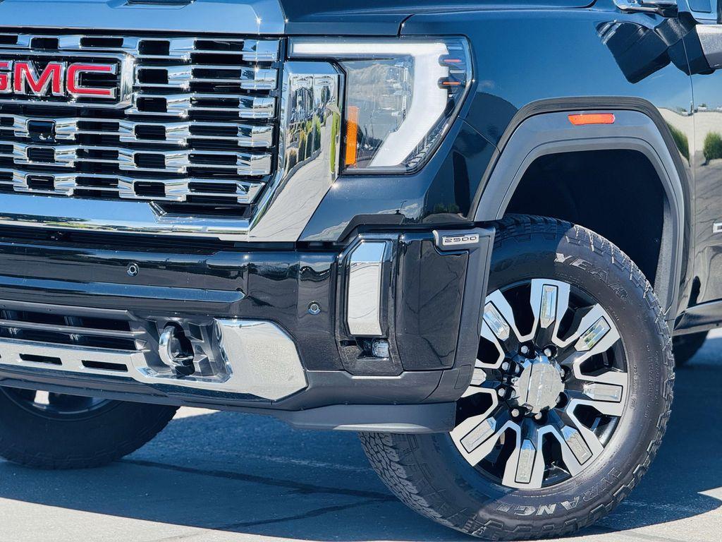 used 2025 GMC Sierra 2500 car, priced at $75,073