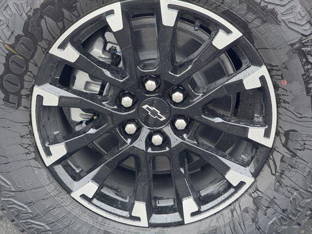 new 2026 Chevrolet Traverse car, priced at $58,375