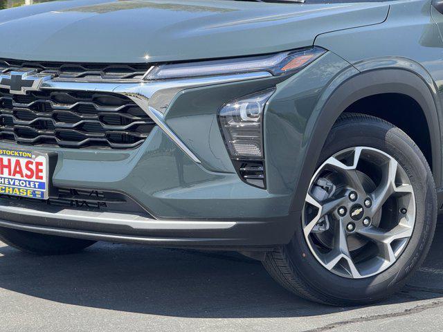 new 2025 Chevrolet Trax car, priced at $25,795