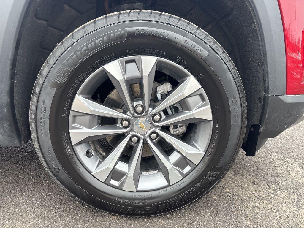 new 2026 Chevrolet Equinox car, priced at $30,597