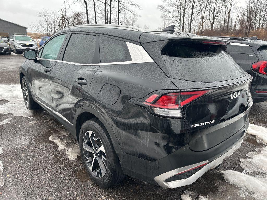 used 2023 Kia Sportage Hybrid car, priced at $25,138