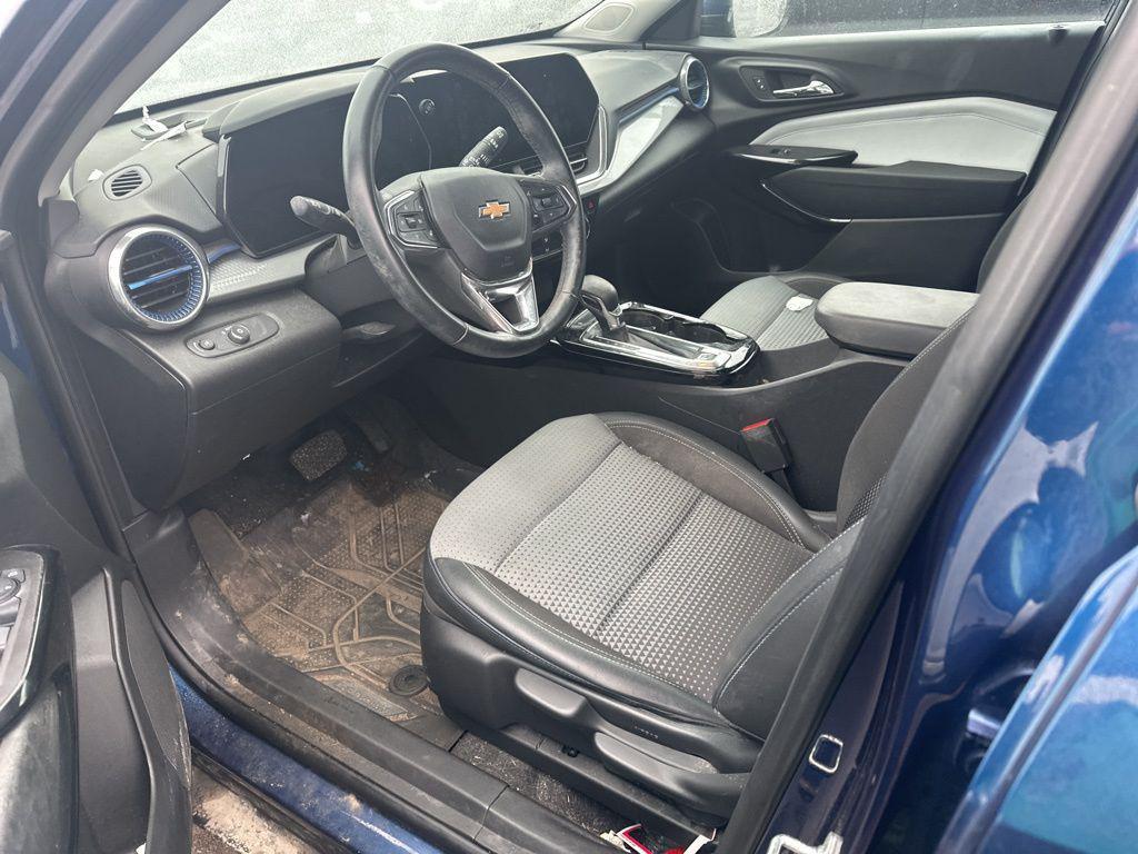 used 2024 Chevrolet Trax car, priced at $21,131