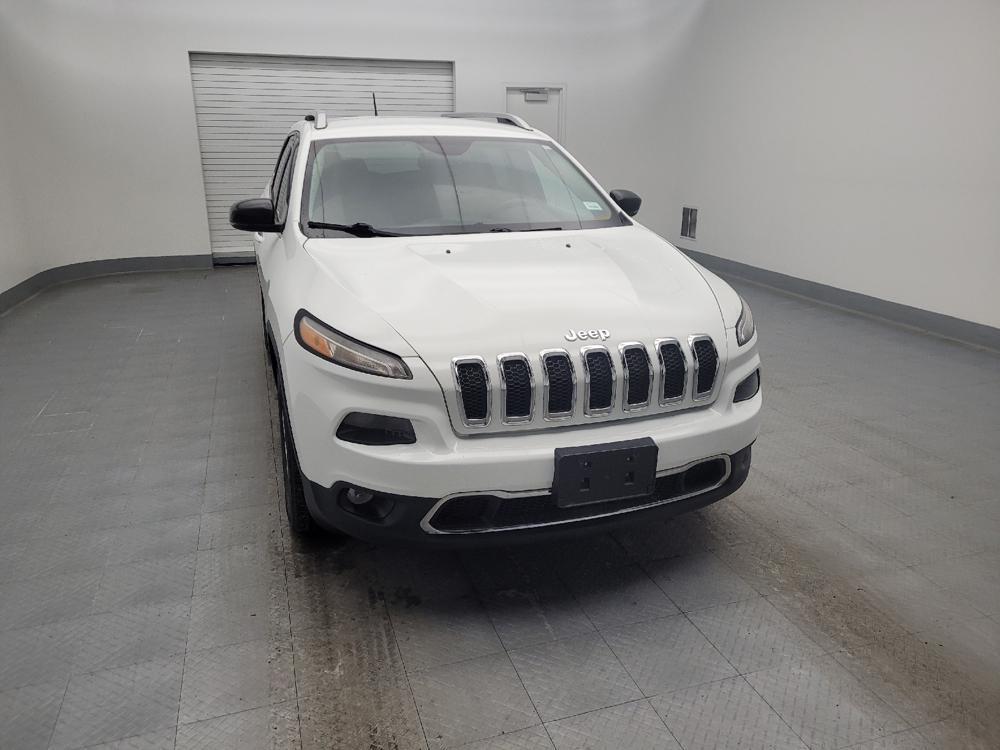 used 2015 Jeep Cherokee car, priced at $13,495