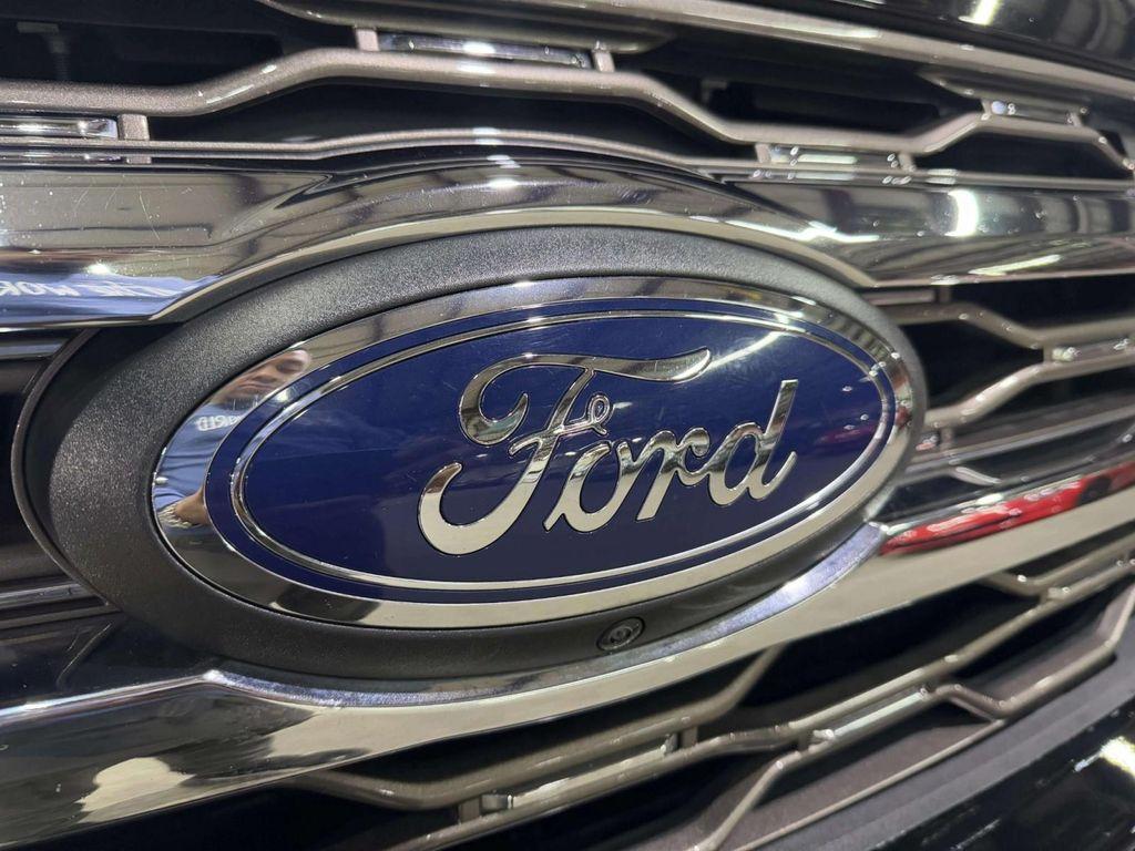 used 2023 Ford Expedition car, priced at $43,499