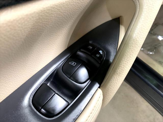 used 2015 Nissan Rogue car, priced at $10,394