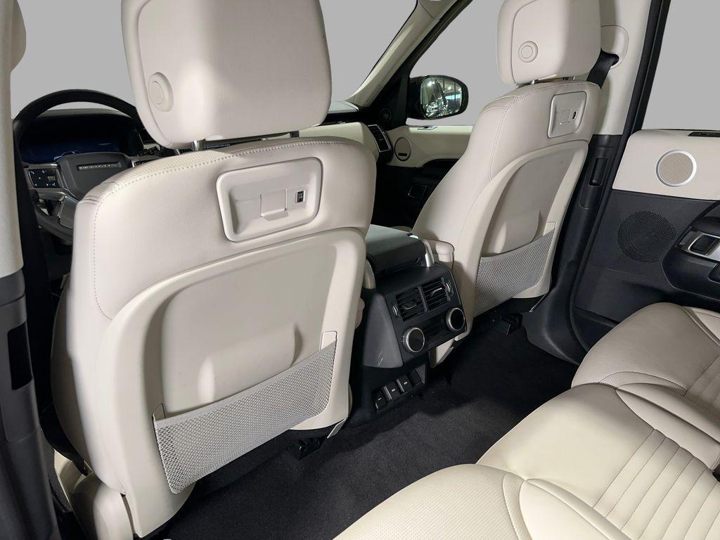 used 2024 Land Rover Discovery car, priced at $30,999