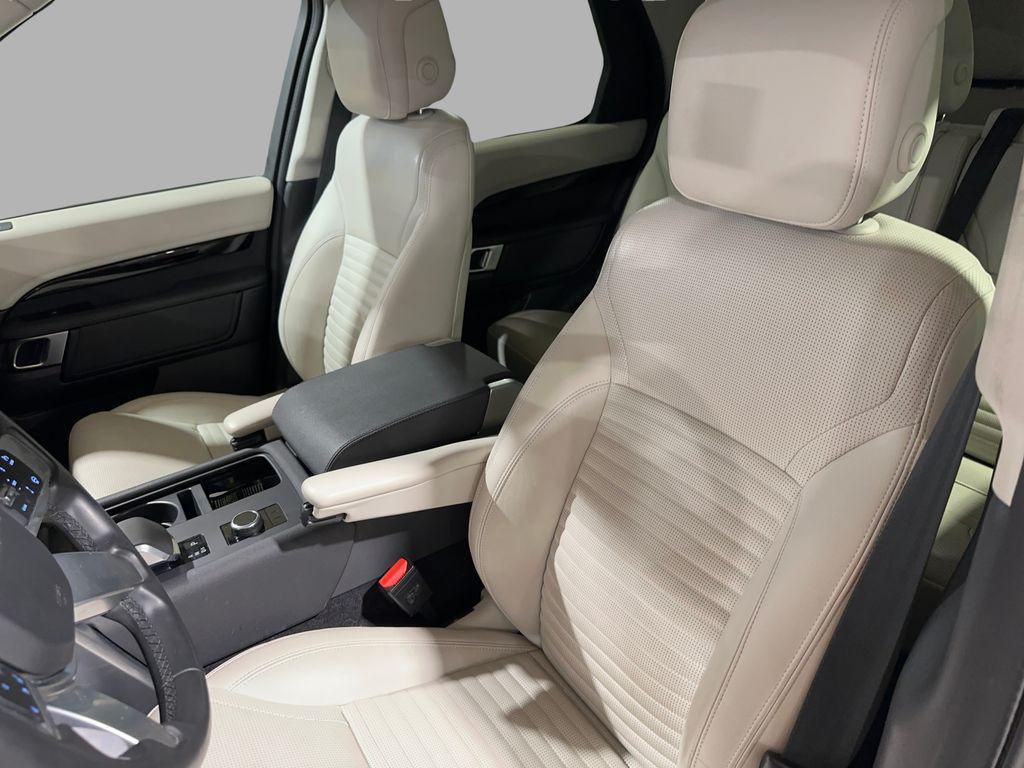 used 2024 Land Rover Discovery car, priced at $30,999