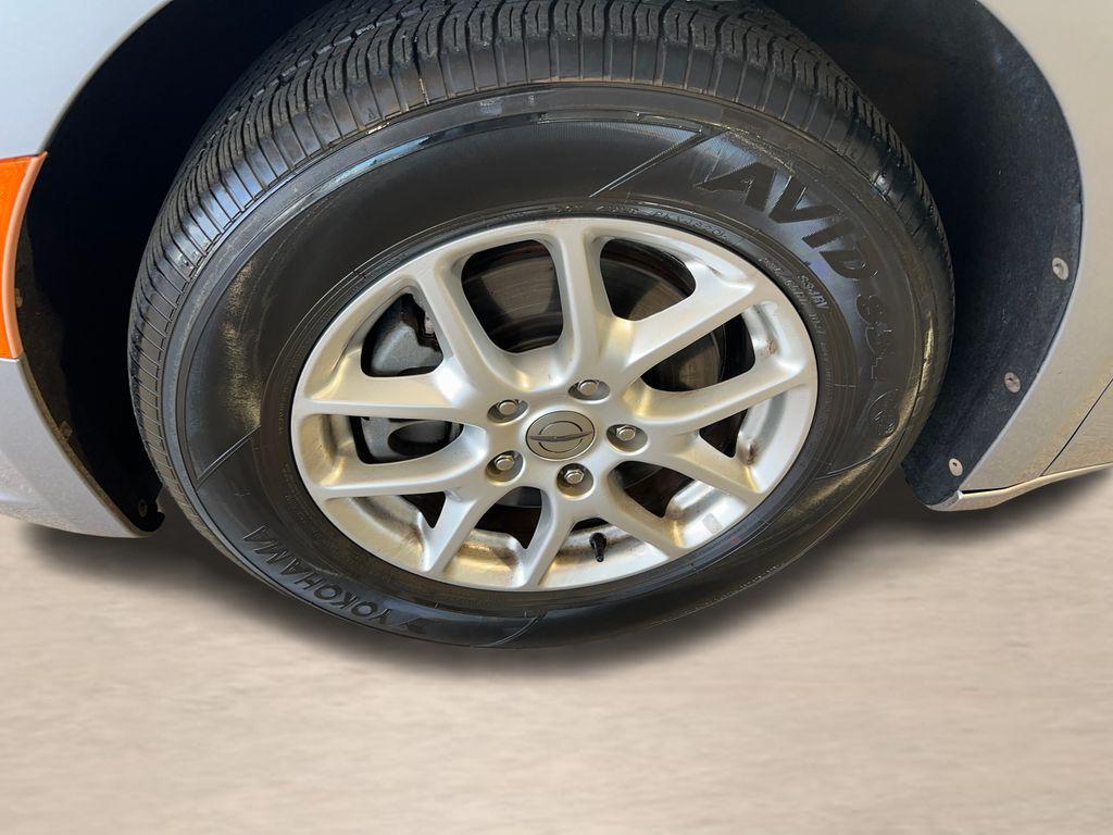 used 2021 Chrysler Pacifica car, priced at $22,999