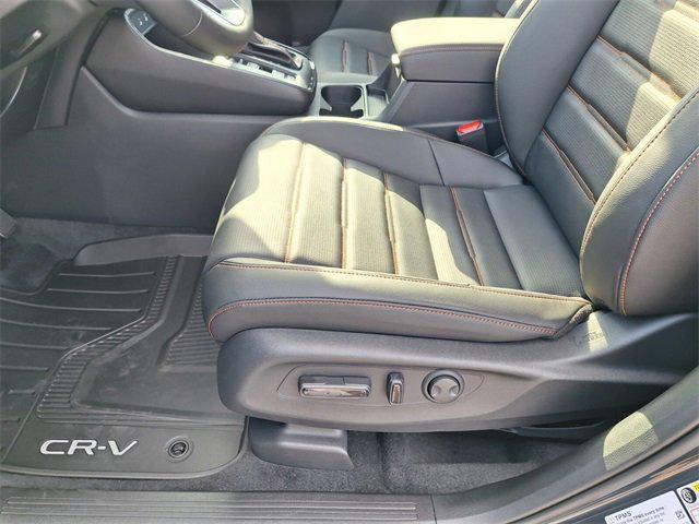 new 2026 Honda CR-V Hybrid car, priced at $38,161