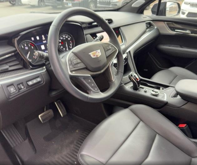 used 2025 Cadillac XT5 car, priced at $52,888