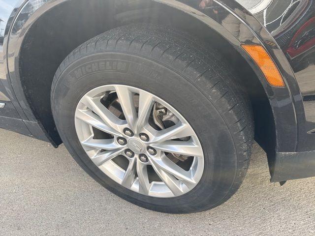 used 2022 Cadillac XT5 car, priced at $26,991