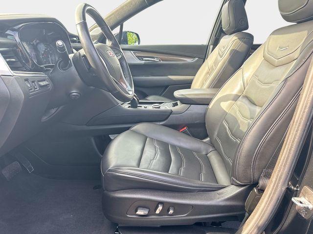 used 2024 Cadillac XT6 car, priced at $45,991