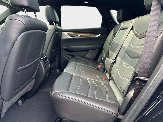 used 2022 Cadillac XT5 car, priced at $33,661