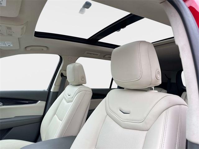 used 2021 Cadillac XT6 car, priced at $27,197