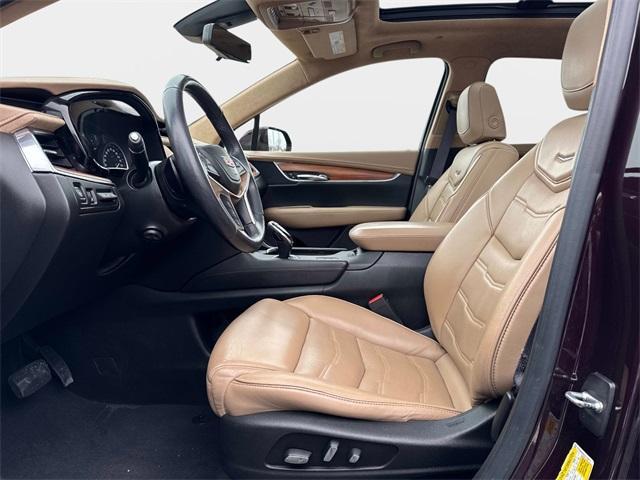 used 2018 Cadillac XT5 car, priced at $20,888