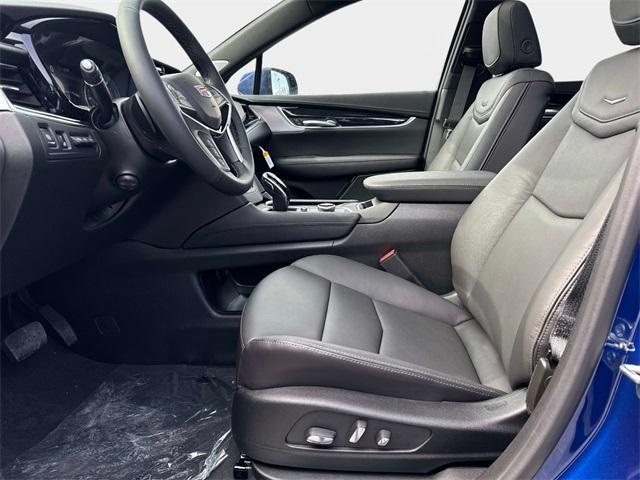 new 2026 Cadillac XT5 car, priced at $60,370