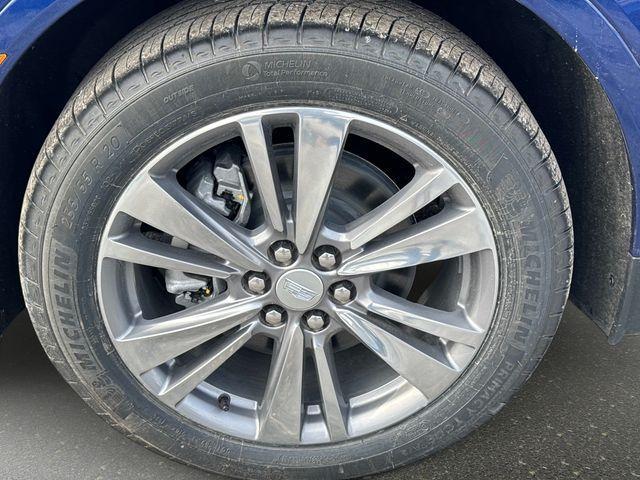 new 2026 Cadillac XT5 car, priced at $58,870