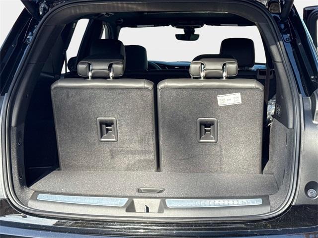 new 2025 Cadillac XT6 car, priced at $60,091