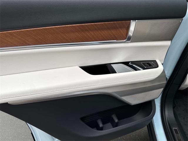 new 2026 Cadillac VISTIQ car, priced at $79,922