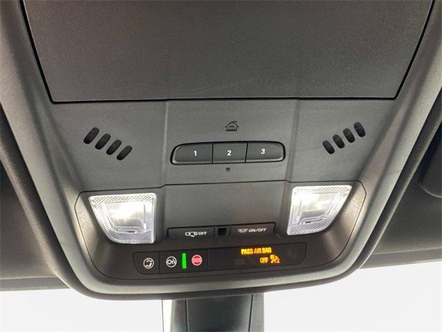 new 2025 Cadillac XT5 car, priced at $41,102