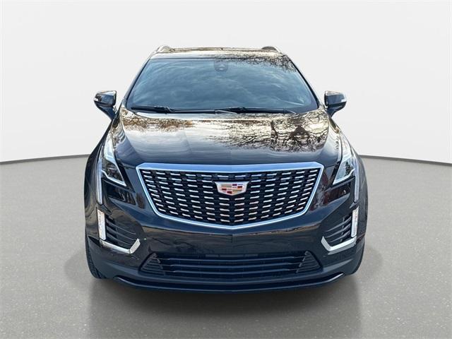 new 2025 Cadillac XT5 car, priced at $40,697